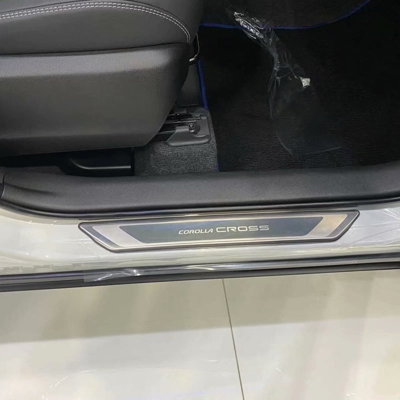 Nehrđajući čelični vanjski pragovi za Toyota Corolla Cross (2020+), automatska mjenjač, prilagodljivo