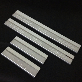 Nissan X-Trail (2014-2021) külső küszöbcsíkok rozsdamentes acélból, 4 darab, testreszabható feldolgozás