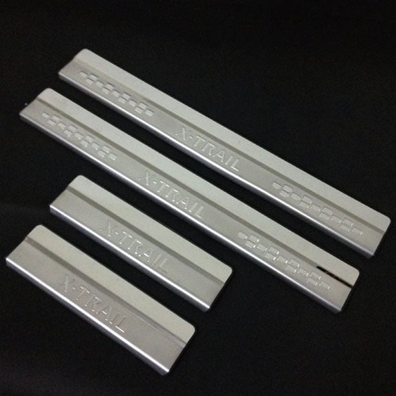 Nissan X-Trail (2014-2021) külső küszöbcsíkok rozsdamentes acélból, 4 darab, testreszabható feldolgozás