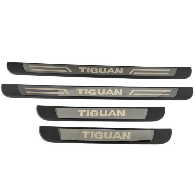 Prag din oțel inoxidabil pentru VW Tiguan Mk2 (2017-2022) — pedala de întâmpinare, personalizabil