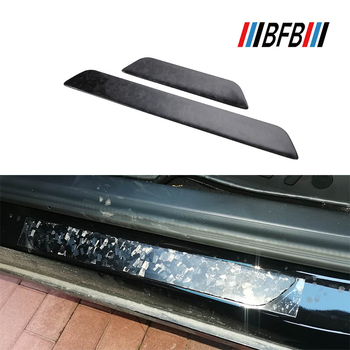 Karbonski prag za Tesla Model 3 s uzorkom mramorne teksture