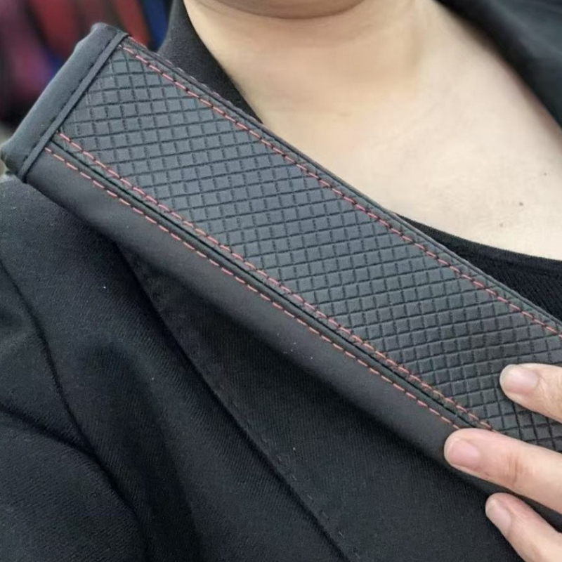 Kožni jastučići za sigurnosni pojas automobila sa prešanim reljefnim dizajnom, moguć ispis logotipa