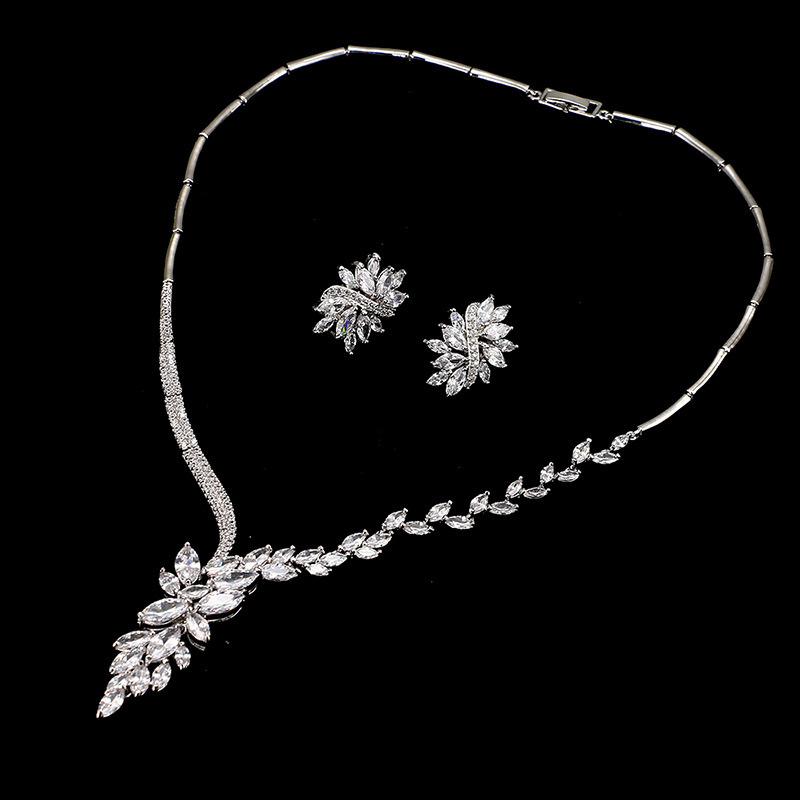 Vjenčani set nakita od cirkonija: naušnice i ogrlica — bakar, dijamantno završetak, zmijskog lanca, uložene mješovite kamenje, uzorci Zvijezde/Sunce/Mjesec/Svemir