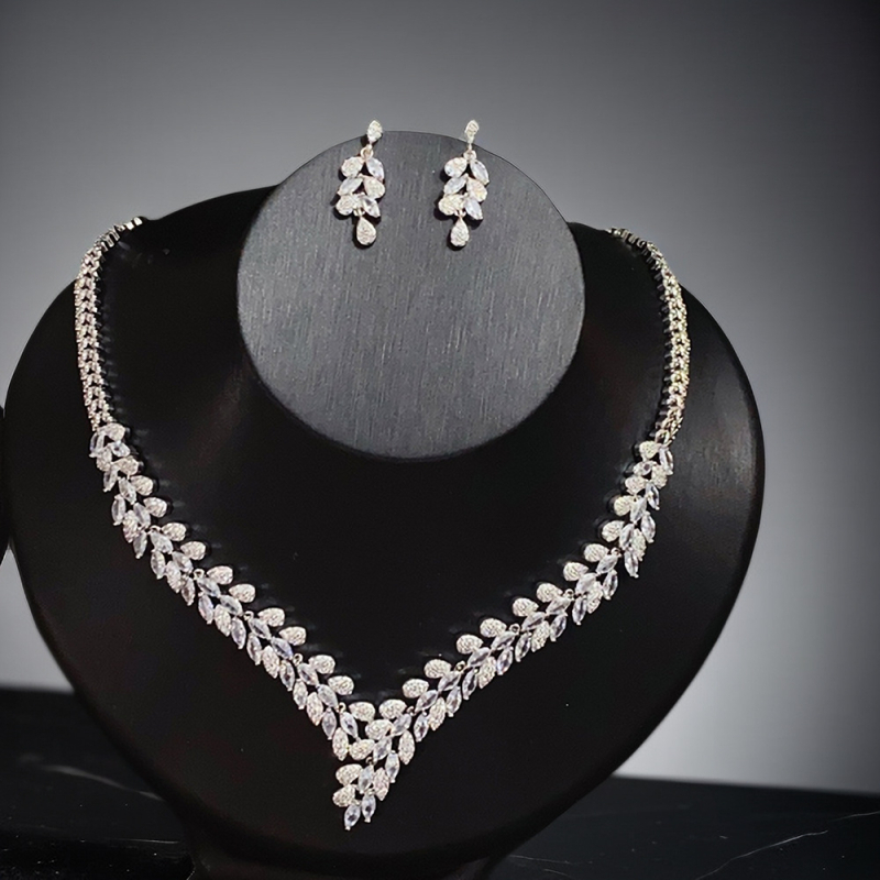 Vjenčani set nakita od cirkonija u obliku lista — naušnice i ogrlica, ugradnja, uvijeni lanac, privjesak od legure, lagani luksuz