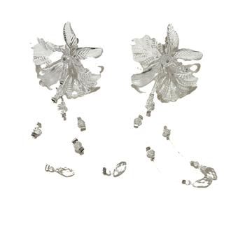 Vjenčani cvjetni set nakita – ručna izrada, miješani materijali, ogrlica i naušnice, uzorak biljaka i cvijeća, obični lanac, svježi i slatki stil