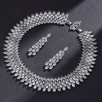 Ženski set nakita s dijamantnim detaljima, originalni dizajn, bakar s elektroplatom, mješavina dragih kamenja, motivi biljaka i cvijeća — uključuje naušnice, ogrlicu i narukvicu