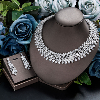 Ženski set nakita s dijamantnim detaljima, originalni dizajn, bakar s elektroplatom, mješavina dragih kamenja, motivi biljaka i cvijeća — uključuje naušnice, ogrlicu i narukvicu