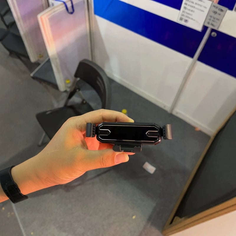 Автомобилен държач за телефон - Марка: Super Prime Minister; Не се зарежда; Без персонализация