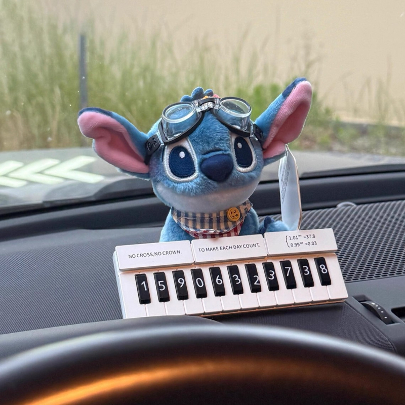 Stitch – novi model privremene parkirne pločice s brojem, slatka dekoracija za auto na instrument ploči, kreativni dizajn