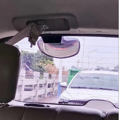 Oglindă retrovizoare auto, vizualizare în jos și unghi larg, design curbat, oglindă auxiliară pentru unghiul mort • Brand: Sanya • Cod: 066