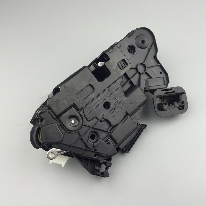 VW automa durvju centrālais aizslēgu modulis – saderīgs ar New Jetta, Passat, Sagitar, Polo; daļu numuri 6RD837015A 6RD837016 6RD839016 6RD839015; Zīmols Boyang Lianhua