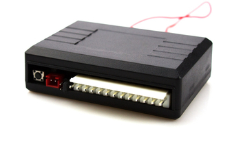 LB-405 Kulcs nélküli autóközponti zár összecsukható távirányítóval, 12V motor, műanyag ház, 315–433,92 MHz, 100 m hatótávolság