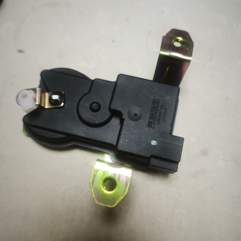 Központi zár meghajtó ajtózárhoz - Qingling márka, modell: központi zár meghajtó, kompatibilis Qingling-modellekkel, eredeti gyártói támogatás