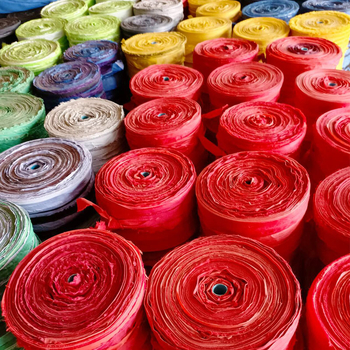 Fâșii de pânză și sfori de legare pentru agricultură: sfori pentru legarea ramurilor la pomii fructiferi, sfori pentru legarea răsădinilor în seră, benzi din pânză pentru fixarea baloților de pământ