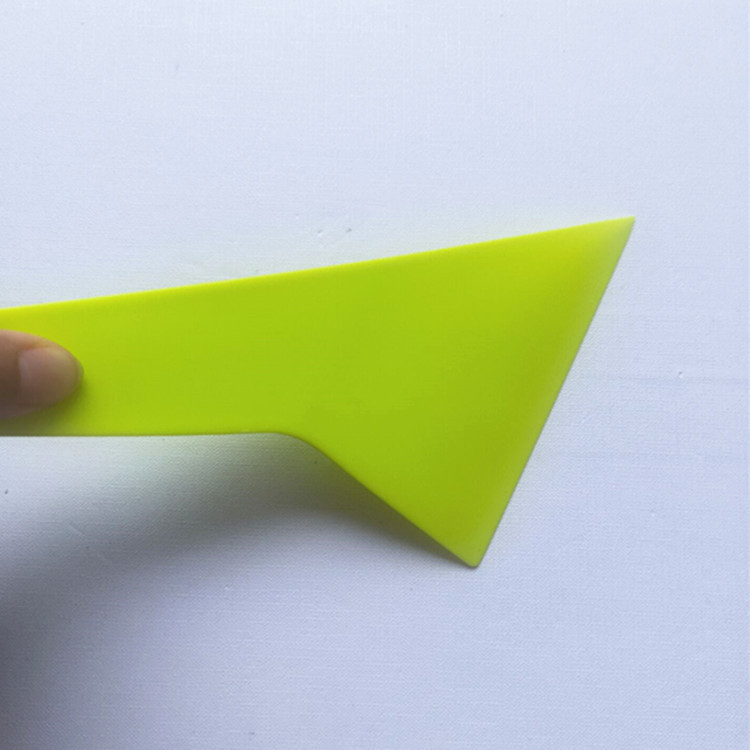 Filmas skrāpis automašīnas stikliem – PA materiāls, HT--05, Good helper, ūdens spiešanai uzklāšanas laikā