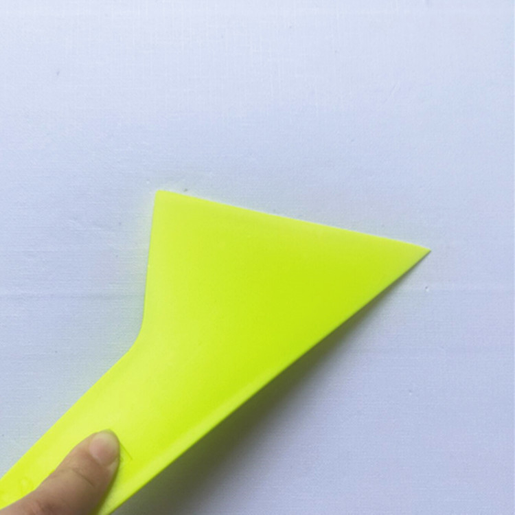 Filmas skrāpis automašīnas stikliem – PA materiāls, HT--05, Good helper, ūdens spiešanai uzklāšanas laikā