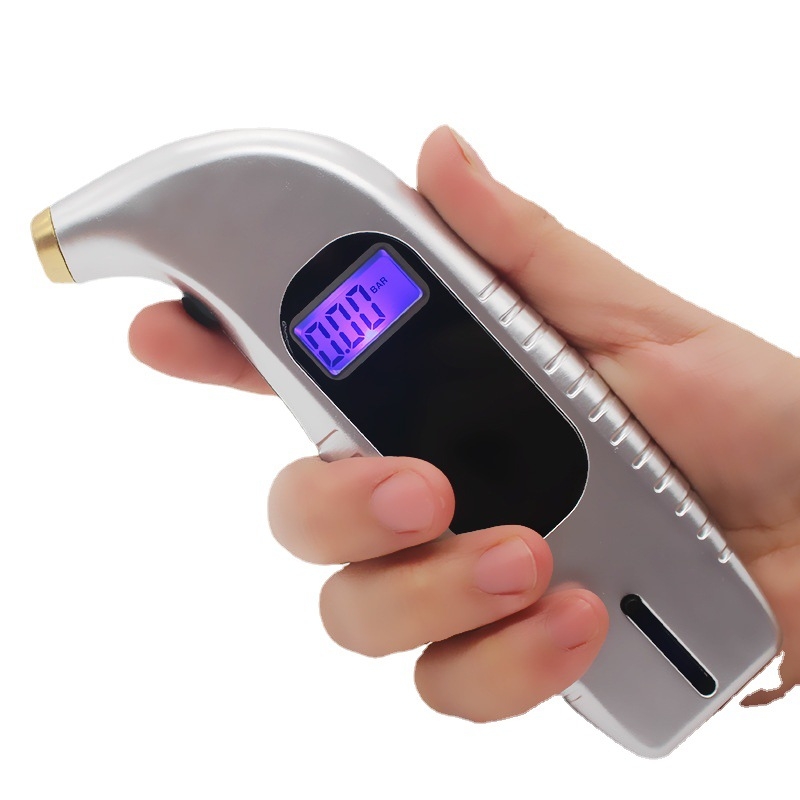 Дигитален манометър за автомобилни гуми с подсветка на дисплея, диапазон 0–10 bar, резолюция 0.1 psi, точност ±1 psi, модел MD-4