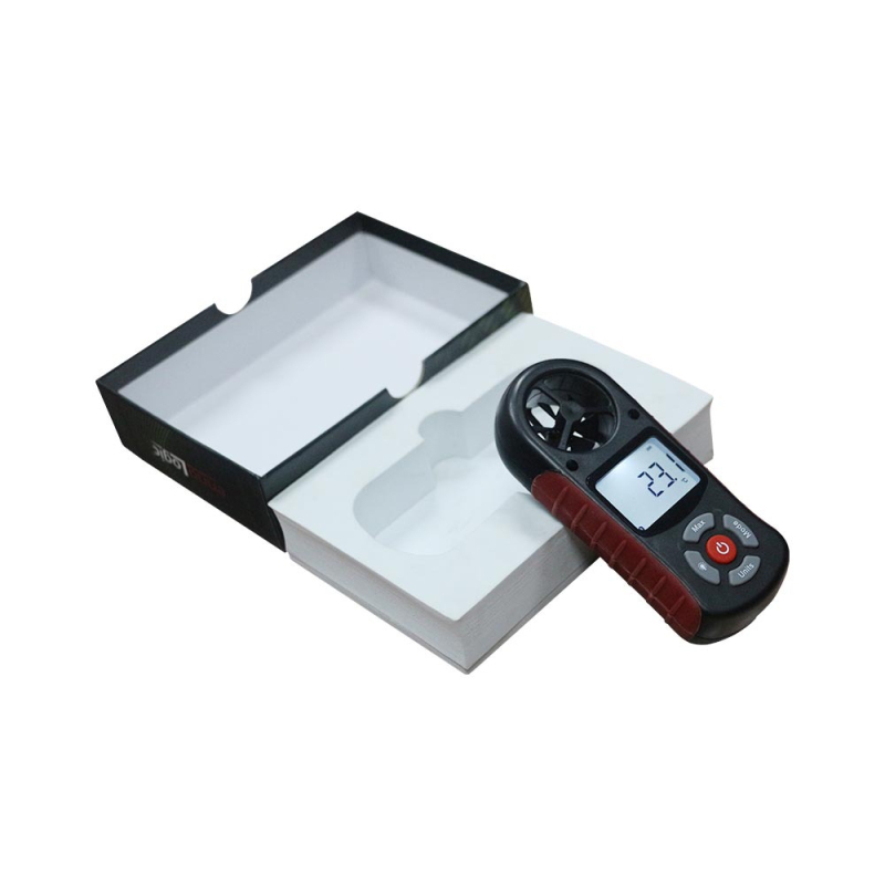 Digitālais anemometrs ar barometru un altimetru – mēra vēja ātrumu 0–30 m/s, precizitāte 5%, izšķirtspēja 0,1 m/s, temperatūra, mitrums, atmosfēras spiediens un augstums