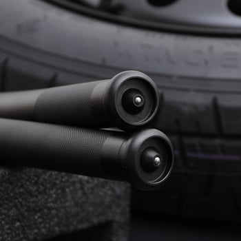 Φακός LED επαναφορτιζόμενος με δέσμη T6, πολυλειτουργικό αυτοκινητικό χτύπημα ασφαλείας με ακίδα αυτοάμυνας, σώμα από κράμα αλουμινίου, φόρτιση USB, χωρητικότητα 5000mAh, εμβέλεια >500 m