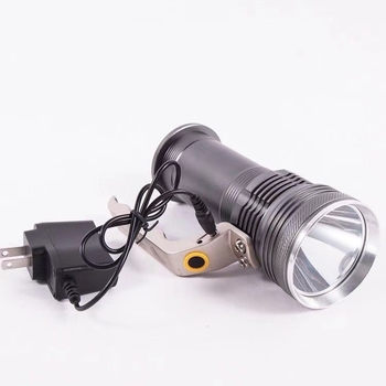 LED baterijska svjetiljka, ručni pogon, domet 200-500 m, baterija 6800mAh, snaga 5W