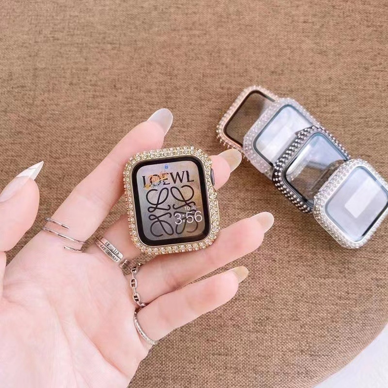 Kućište Apple Watch s dijamantnom inkrustacijom, PC elektroplatiranje i potpuno prekriveno zaštitnim staklom