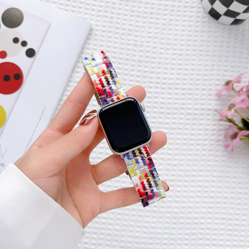 Apple Watch S9/8 dirželis, 10-oji karta, trijų karoliukų dervos vaivorykštės austas kvadrato raštas, PC metalas