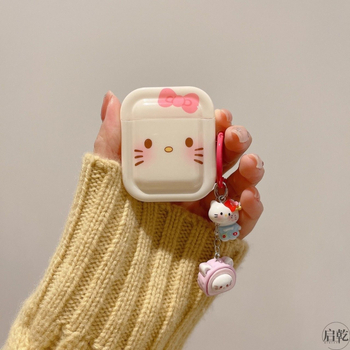 Kućište za AirPods Pro 3 s Hello Kitty privjeskom, TPU mekani kućište, završna obrada sprejem, kompatibilno s Apple