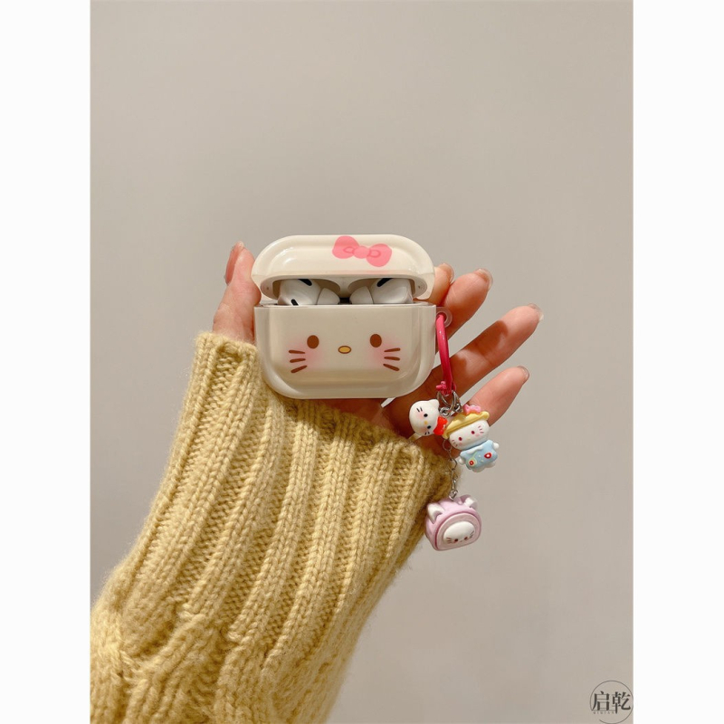 Kućište za AirPods Pro 3 s Hello Kitty privjeskom, TPU mekani kućište, završna obrada sprejem, kompatibilno s Apple