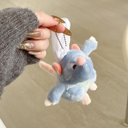 AirPods 4 plīša vāciņš – Ratatouille animācijas stils, saderīgs ar Apple (Materiāls: plīša audums; Stils: multfilms; Ražošana: līmēšana)