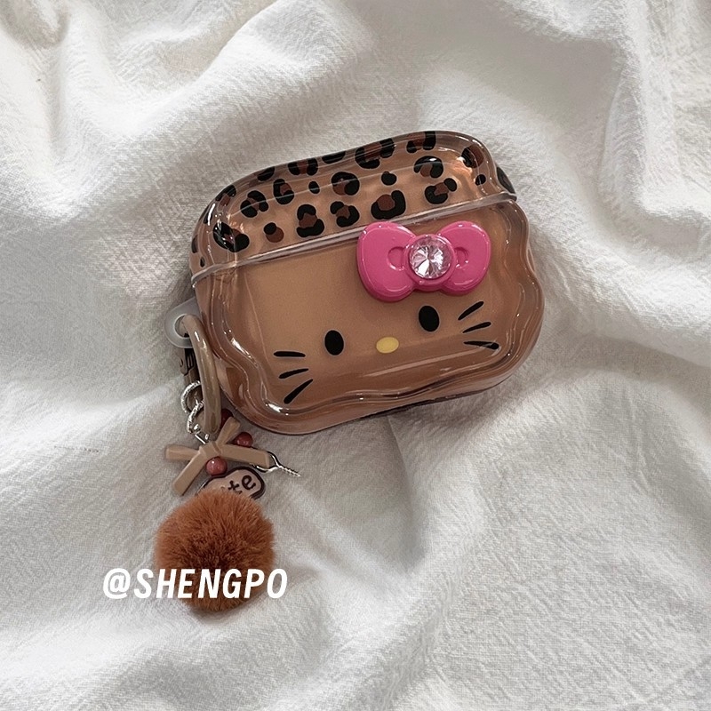 Smeđi leopard uzorak futrola Hello Kitty s privjeskom za AirPods Pro 3