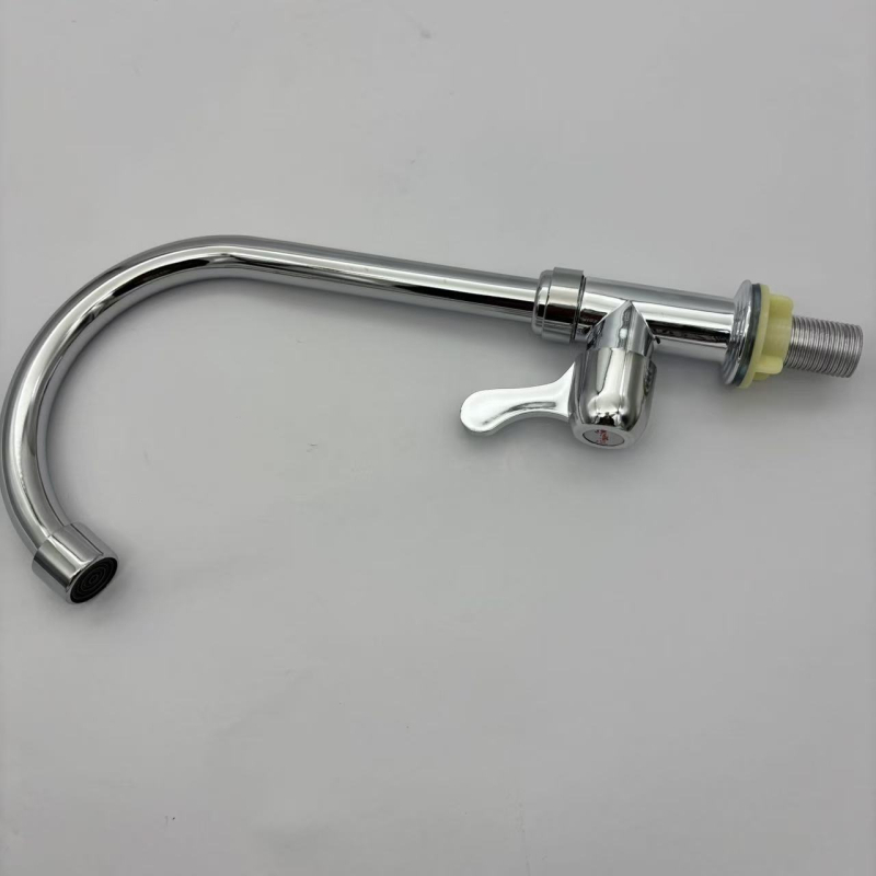 Vertikalus virtuvės čiaupas su dideliu lenkimu, tik šaltas vanduo, pasukamas, keraminių disko vožtuvas