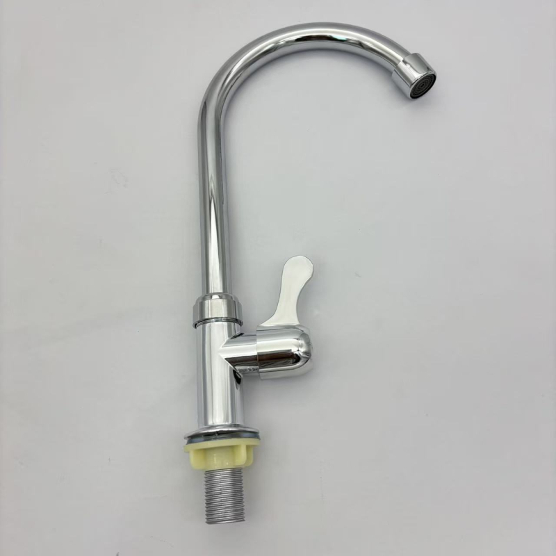 Vertikalus virtuvės čiaupas su dideliu lenkimu, tik šaltas vanduo, pasukamas, keraminių disko vožtuvas