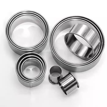 Κύκλικη φόρμα κέικ από ανοξείδωτο ατσάλι με κυρτό άκρο — εργαλείο για fondant, mousse ring, ντόνατ και φύλλα ζύμης