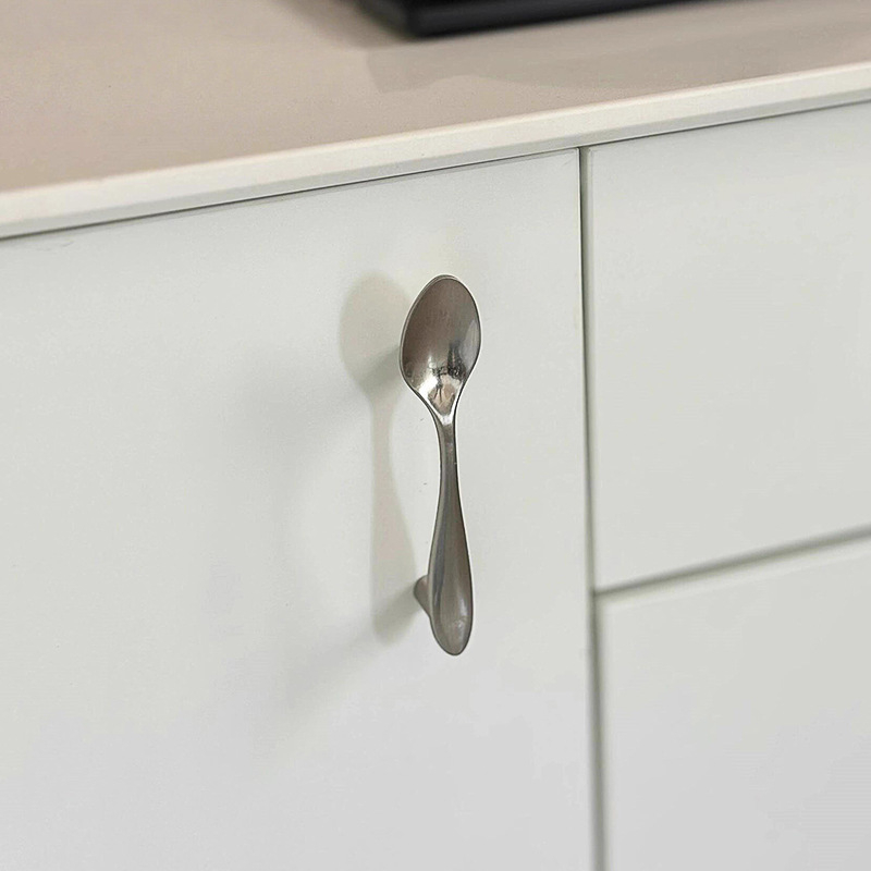 Λαβή ντουλαπιού για μαγειρικά σκεύη, μοντέρνος μινιμαλιστικός σχεδιασμός, κράμα ψευδάργυρου, επιφανειακή τοποθέτηση