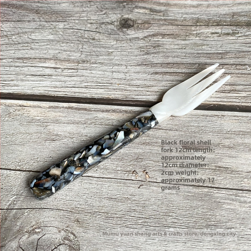 Set ceramic tacâm cu lingură, furculiță și cuțit, cu insertii din scoici și perle pentru desert, premium retro.