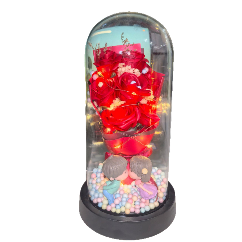 Trandafir din flori păstrate, lucrat manual, pentru Ziua Îndrăgostiților și ziua de naștere