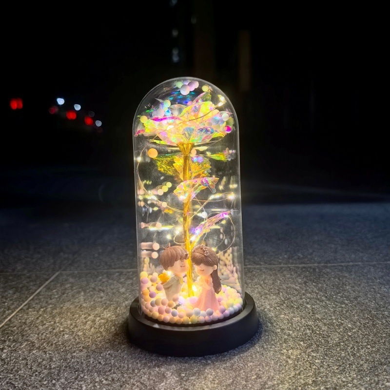 Trandafir din flori păstrate, lucrat manual, pentru Ziua Îndrăgostiților și ziua de naștere