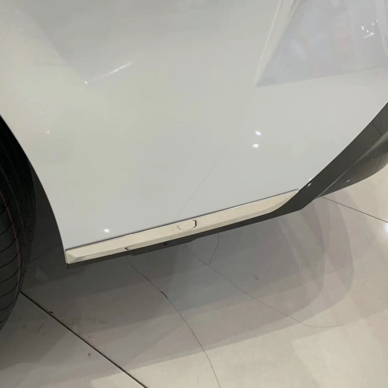 Tagumine dekoratiivne serv Toyota Sienna 20–24, ABS, mudel 03018Zz, dekoratiivne kasutus