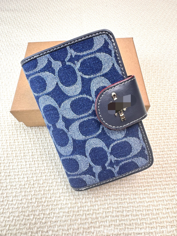 Portofel feminin din PVC, model cu dungi, cu mai multe compartimente pentru carduri, buzunar pentru monede și suport pentru ID