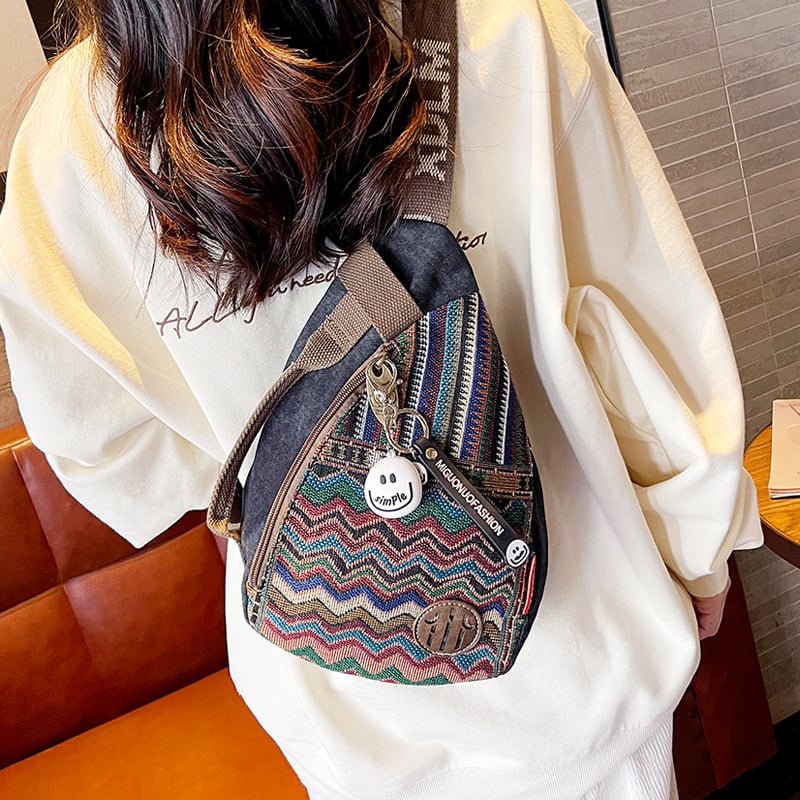 Geantă crossbody din material cu flori de mătase, închidere tip capac, buzunar cu fermoar, căptușeală PU, design exterior tridimensional, stil unisex