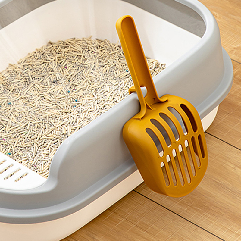 Kaķu smilšu kaste ar pusslēgtu dizainu, atvērta augšdaļa, plastmasas konstrukcija pret šļakstēšanu