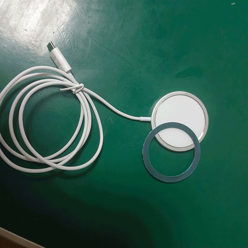 Безжично магнитно зарядно, Qi-съвместимо, магнитно захващане, изход 1W, преносимо зарядно за телефон