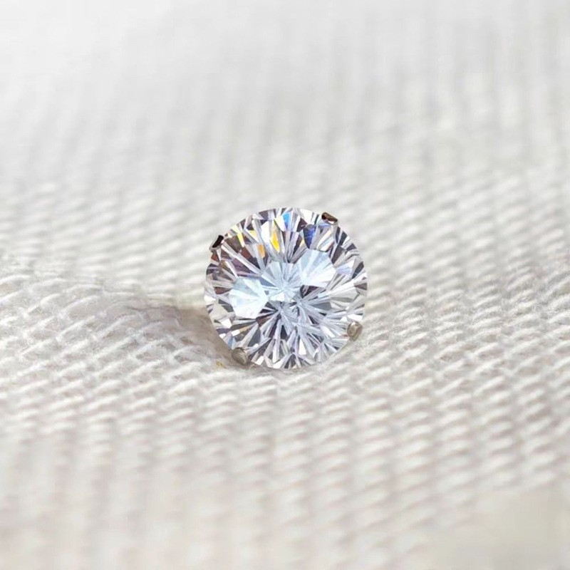 Cercei geometrici din oțel titan cu zirconiu, inspirați de osul urechii, design original