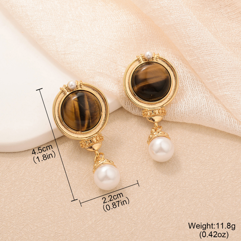 Обеци Kovonchy – листовидна форма, метал; ушни игли от 925 сребро; електропокритие (Ключови характеристики: Kovonchy; форма на листа; ушни игли от 925 сребро; електропокритие)