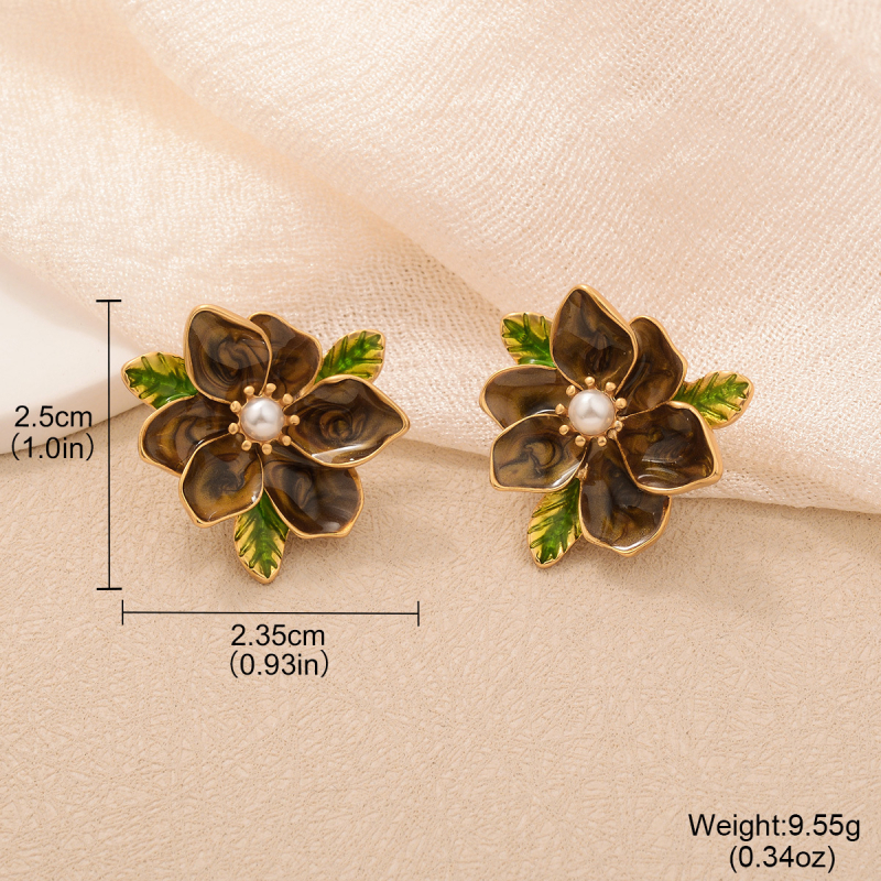 Обеци Kovonchy – листовидна форма, метал; ушни игли от 925 сребро; електропокритие (Ключови характеристики: Kovonchy; форма на листа; ушни игли от 925 сребро; електропокритие)