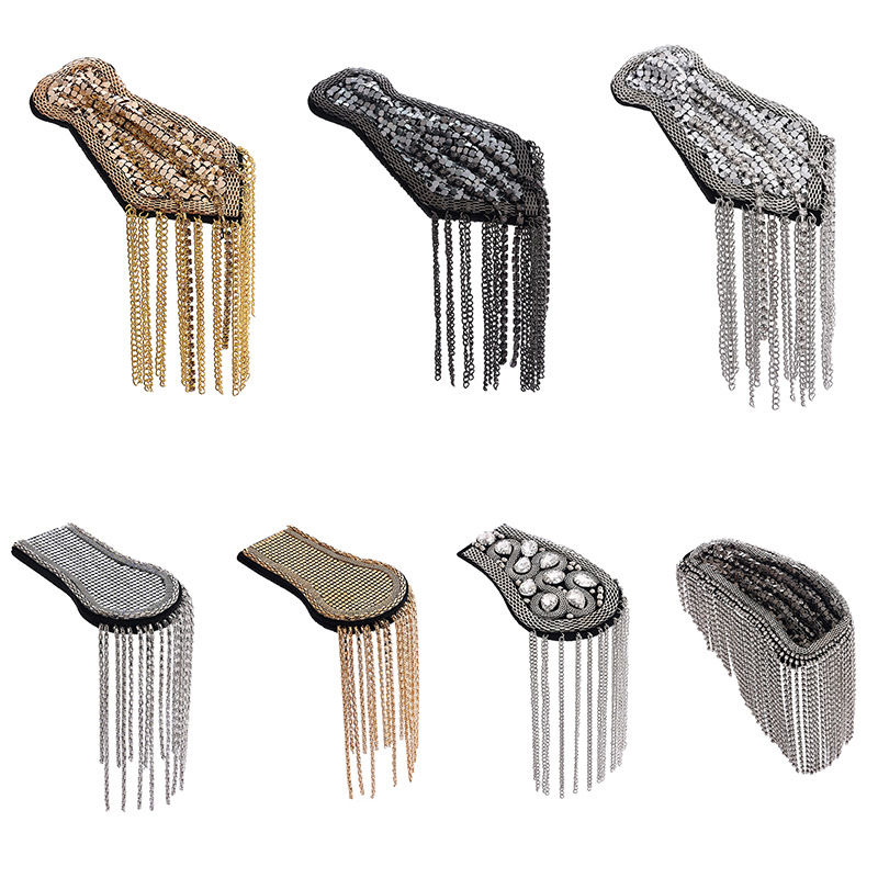 Unisex sakausējuma epaulete ar pūdelīti un kristālu ievietojumu, elektroplatēta, ģeometrisks stils