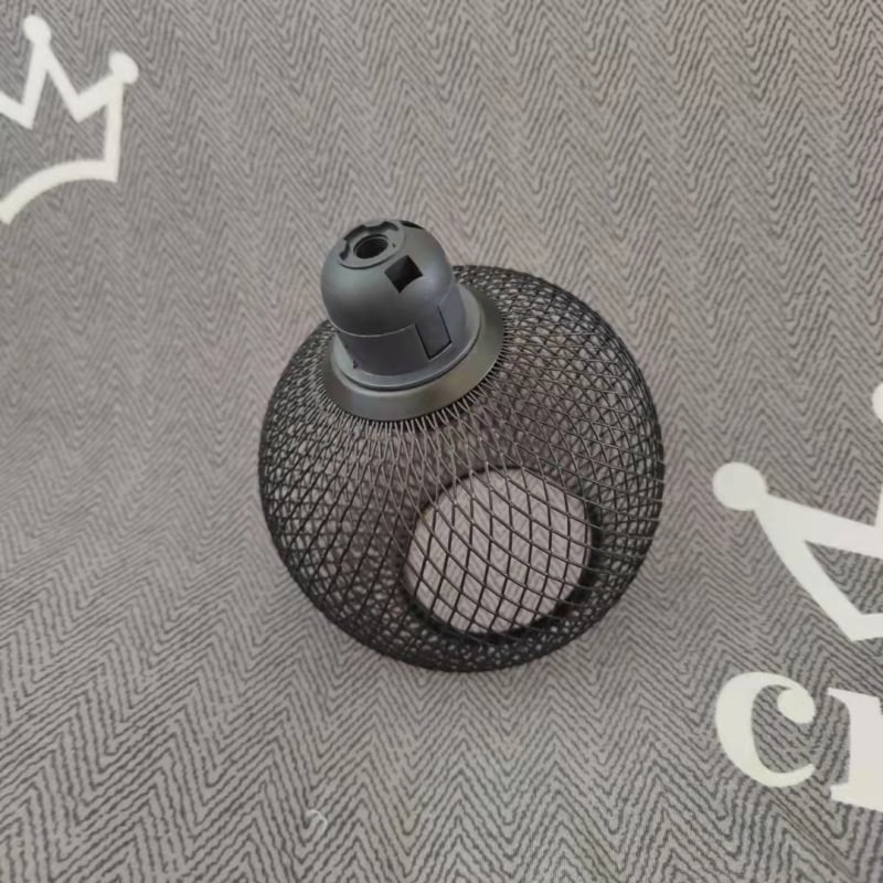 Мрежест кух абажур за лампа — метален корпус, повърхност: пластмасов спрей с електроплакиране, персонализация по поръчка, модел: без цокъл и без източник на светлина