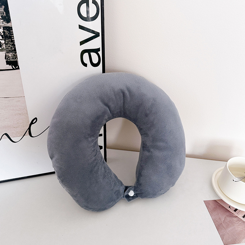 Pernă de gât în formă de U pentru condus și călătorii – umplutură: fibre de poliester; material: țesătură extrem de moale; stil: modern minimalist; formă: U