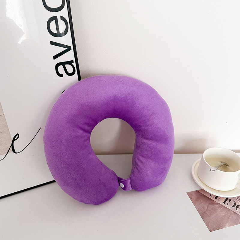 Pernă de gât în formă de U pentru condus și călătorii – umplutură: fibre de poliester; material: țesătură extrem de moale; stil: modern minimalist; formă: U