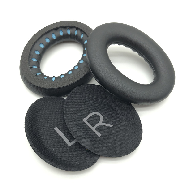 Husă din piele pentru căști Bose QC45 – materiale: piele proteică, plasă, gel; ușor de montat; confortabil de purtat.